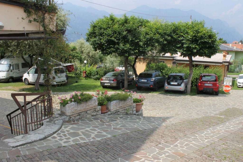 Italiano) Galleria - Camping Priori Malcesine | Lago di Garda